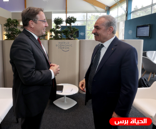 اشتية يبحث مع مدير برنامج الأمم المتحدة الإنمائي دعم وتنفيذ عدد من المشاريع في فلسطين